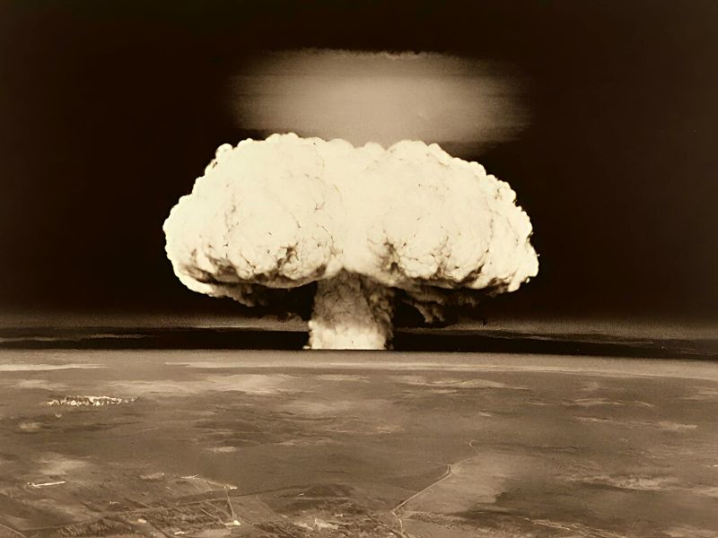 Τι πρέπει να κάνω εάν ακούσω στις ειδήσεις ότι έπεσαν πυρηνικά σε κάποια&nbsp;χώρα;