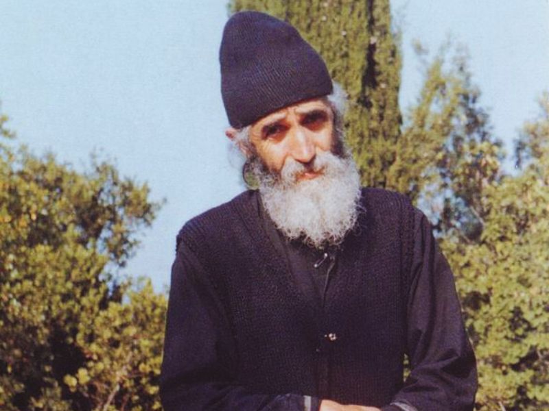 Άγιος Παΐσιος: «Θα ‘ρθούνε δύσκολα χρόνια και πρέπει να προετοιμαζόμαστε»