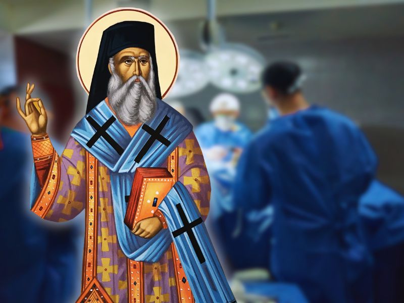 Είμαι ο Πενταπόλεως Νεκτάριος κι επειδή σ’ αγαπώ, ήρθα και σε&nbsp;χειρούργησα